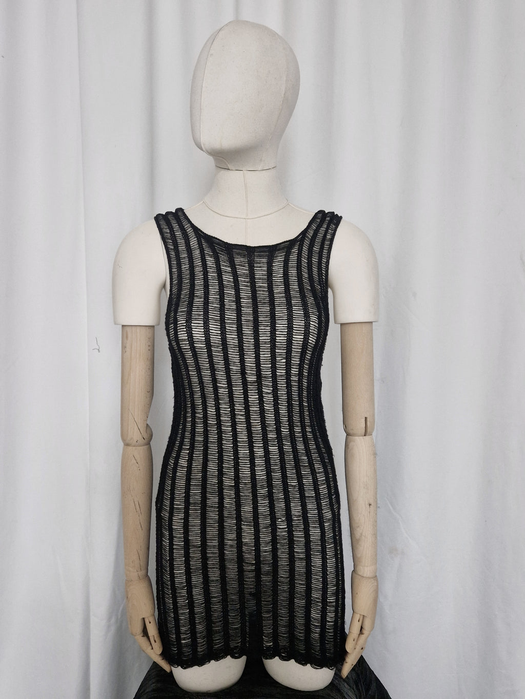 Sleeveless silk ladder-knit top