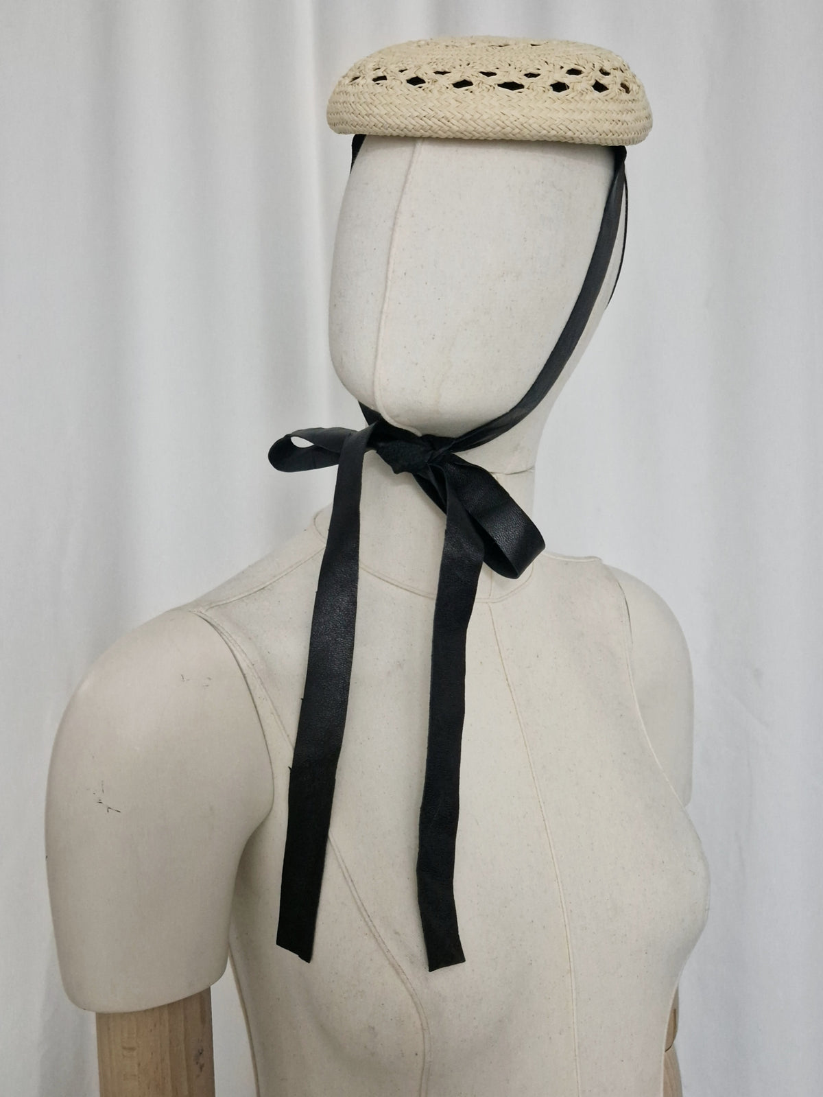 Panama toquilla straw hat with leather detailing