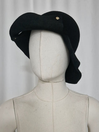 Jockey wool felt cap