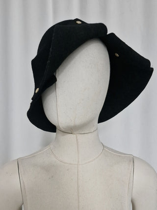 Jockey wool felt cap